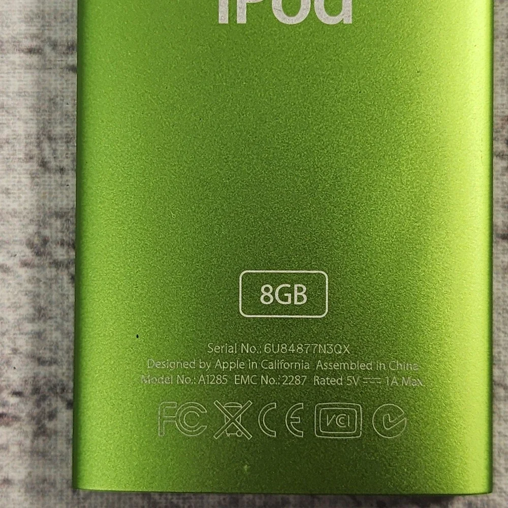 Apple iPod Nano A1285 DEAD BATTERY 4th Generation 8GB GREEN
